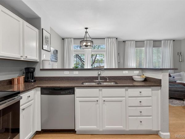 8569 S Upham Way, Littleton, CO 80128