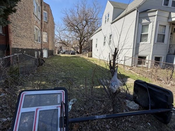 7142 S Carpenter Street , Chicago, IL 60621