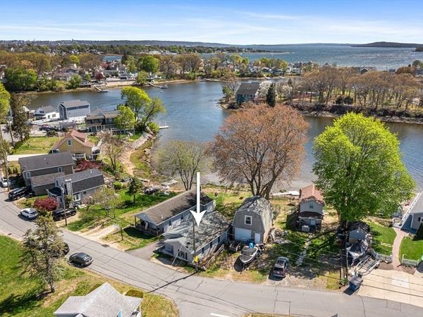 126 Ocean View Ave, Swansea, MA 02777