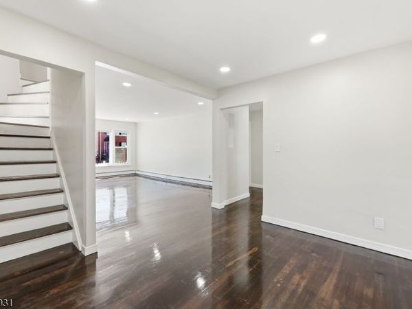 325 Schley St, Newark, NJ 07112