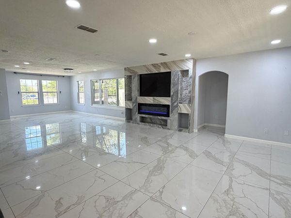 7000 LORETE Road NW, Albuquerque, NM 87114