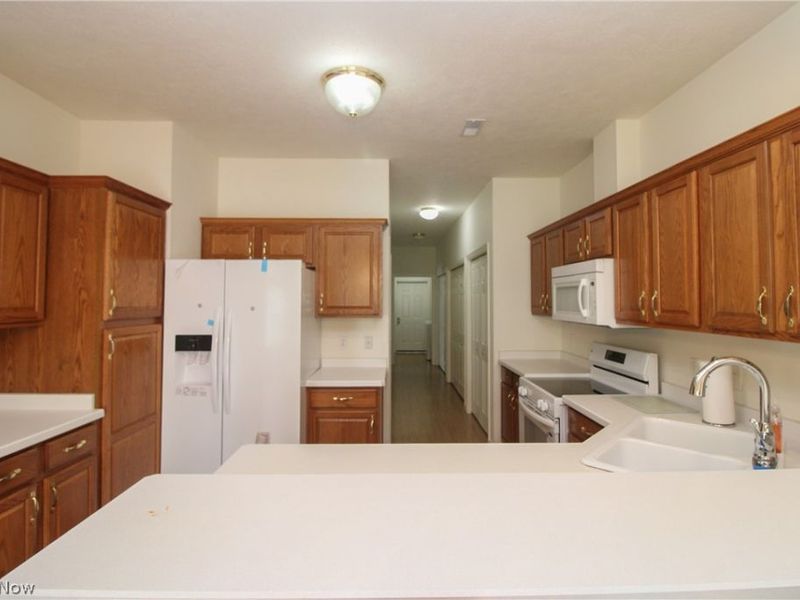 5645 Clingan Road, Unit 7B, Struthers, OH 44471 Photo 12