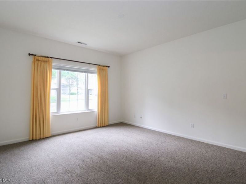 5645 Clingan Road, Unit 7B, Struthers, OH 44471 Photo 13