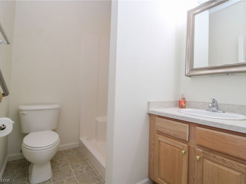 5645 Clingan Road, Unit 7B, Struthers, OH 44471 Photo 20