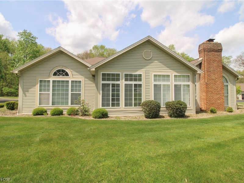 5645 Clingan Road, Unit 7B, Struthers, OH 44471 Photo 4