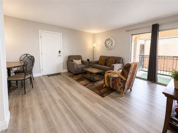 5026 River Glen Drive, Unit 162, Las Vegas, NV 89103