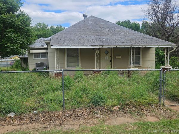 401 N Vine Avenue , Cleveland, OK 74020