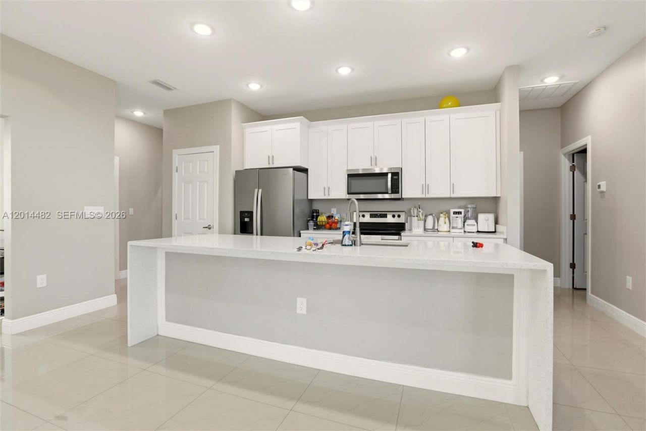2908 SW 9th St , Lehigh Acres, FL 33976 Photo