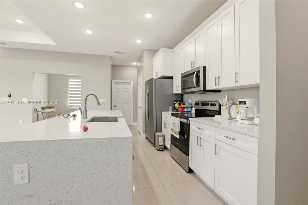 2908 SW 9th St , Lehigh Acres, FL 33976 Photo