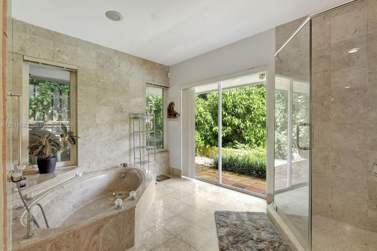6255 SW 92nd St, Pinecrest, FL 33156 Photo