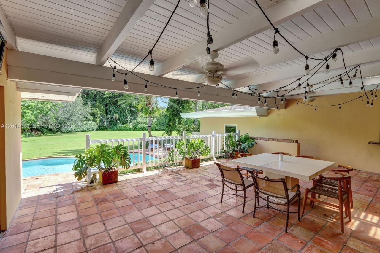 6255 SW 92nd St, Pinecrest, FL 33156 Photo