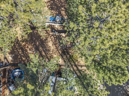 1084 Juniper Avenue, South Lake Tahoe, CA 96150 Photo