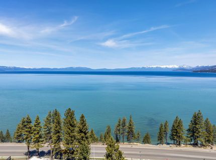 1084 Juniper Avenue, South Lake Tahoe, CA 96150 Photo