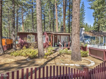 1084 Juniper Avenue, South Lake Tahoe, CA 96150 Photo