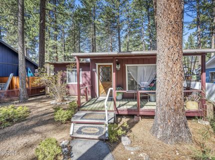 1084 Juniper Avenue, South Lake Tahoe, CA 96150 Photo
