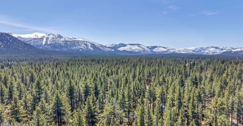 1084 Juniper Avenue, South Lake Tahoe, CA 96150 Photo