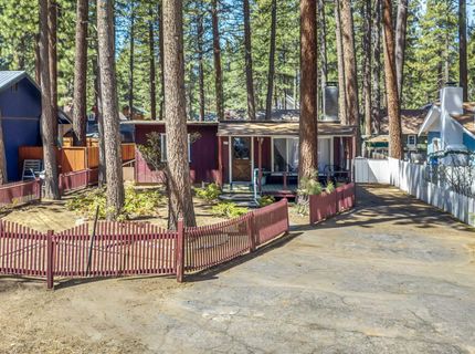 1084 Juniper Avenue, South Lake Tahoe, CA 96150 Photo