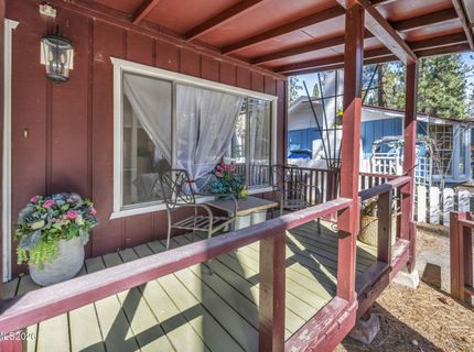 1084 Juniper Avenue, South Lake Tahoe, CA 96150 Photo