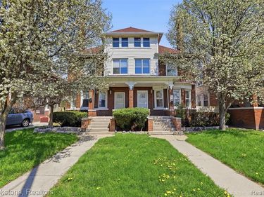 852 & 854 E Grand Boulevard, Detroit, MI 48207