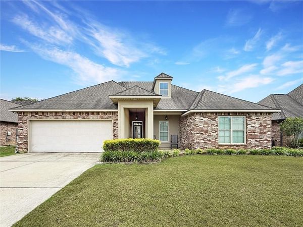 1817 JUSTIN Drive , Covington, LA 70435
