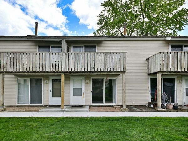 128 1/2 CORA Avenue , Unit B, Fox Lake, IL 60020