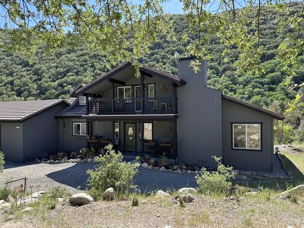 45100 Carmel Valley Road, Greenfield, CA 93927