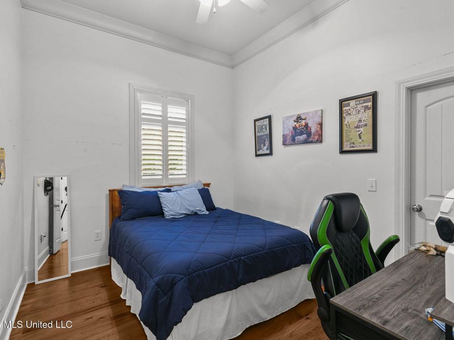 Property Image 37
