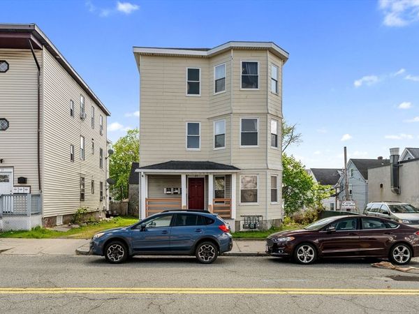 71 Maywood St, Worcester, MA 01603