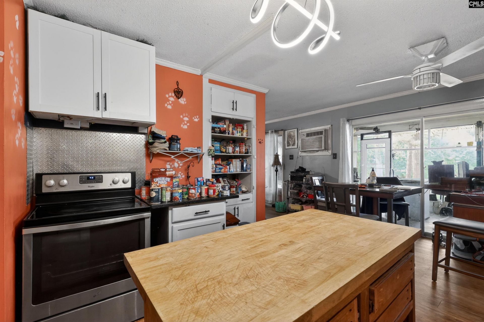 305 Adams Road Photo 13
