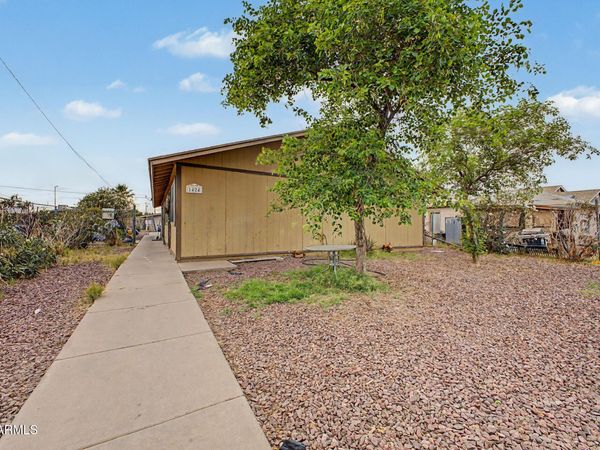 1424 S 10TH Avenue, Phoenix, AZ 85007