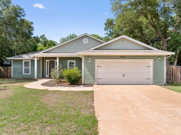 6882 Brocado Court, Navarre, FL 32566
