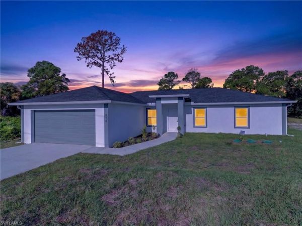 814 Milano AVE S, LEHIGH ACRES, FL 33974