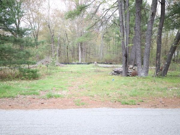 56 Quaboag St, Brookfield, MA 01506