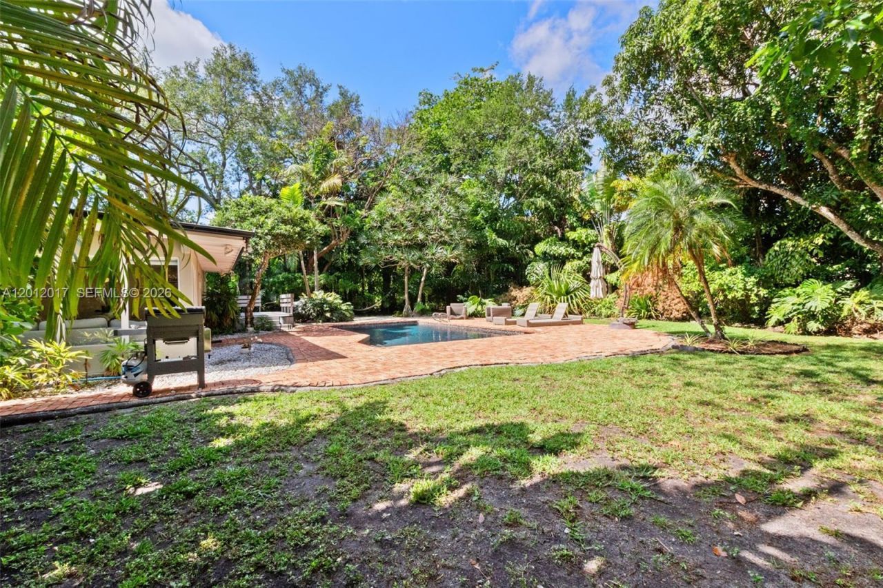 11220 SW 74th Ave, Pinecrest, FL 33156 Photo