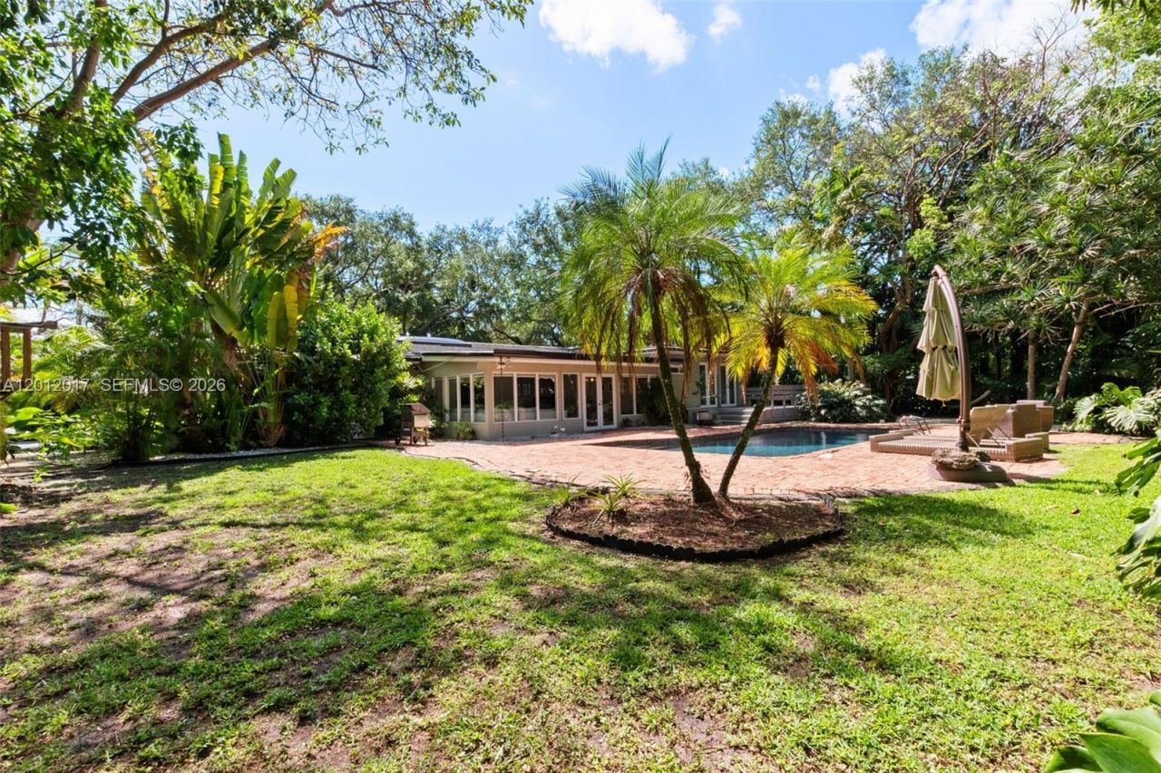 11220 SW 74th Ave, Pinecrest, FL 33156 Photo