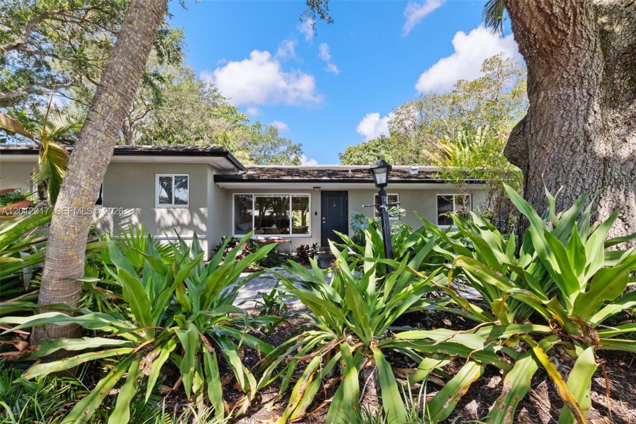 11220 SW 74th Ave, Pinecrest, FL 33156 Photo