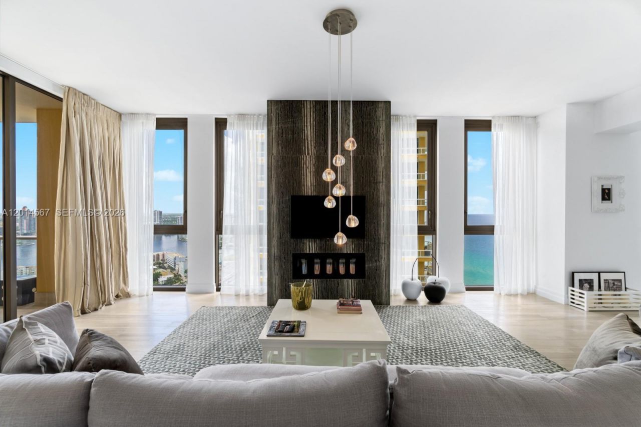 17749 Collins Ave , Unit 3101, Sunny Isles Beach, FL 33160 Photo