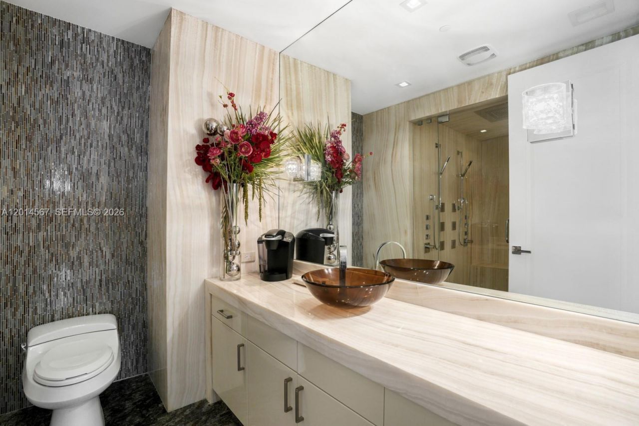 17749 Collins Ave , Unit 3101, Sunny Isles Beach, FL 33160 Photo