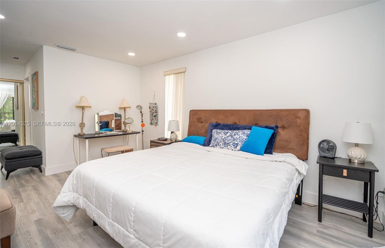 3350 Torremolinos Ave , Unit F-40, Doral, FL 33178 Photo
