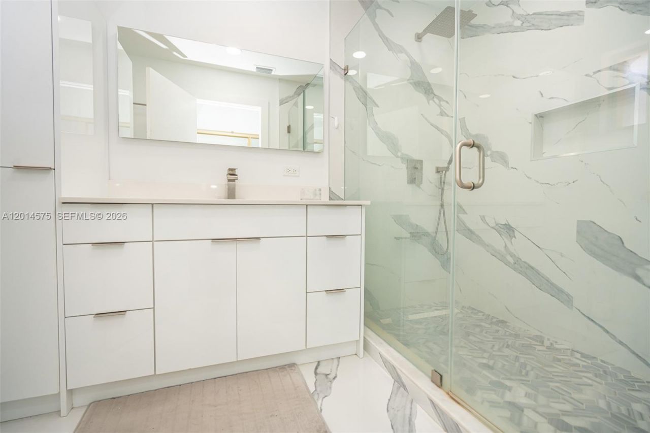 3350 Torremolinos Ave , Unit F-40, Doral, FL 33178 Photo