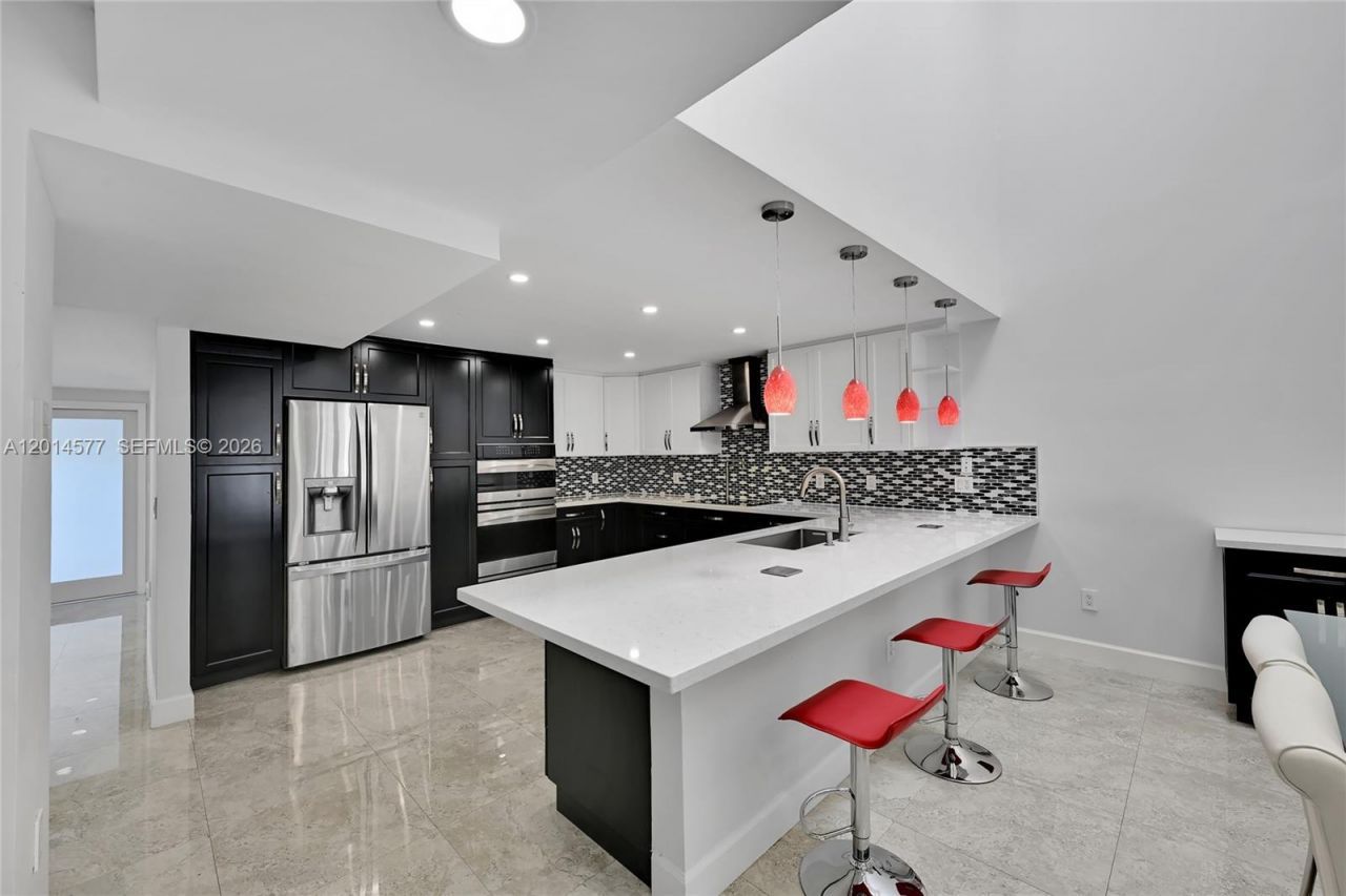 Please Call For Address, Unit 802, Sunny Isles Beach, FL 33160 Photo