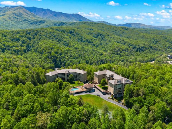 1704 Hidden Hills Road, Gatlinburg, TN 37738