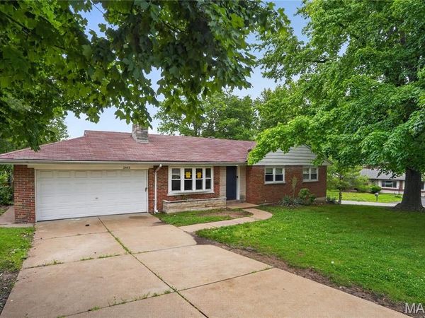 2443 Caverhill Drive , St Louis, MO 63136