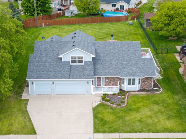 110 W Orchard Avenue, Indianola, IA 50125