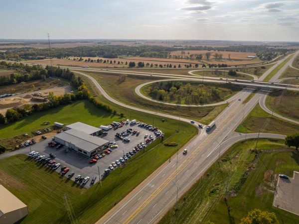 911 Westwood Drive, Dewitt, IA 52742