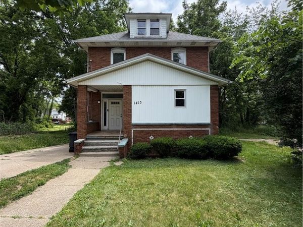 1413 East Avenue, Akron, OH 44307