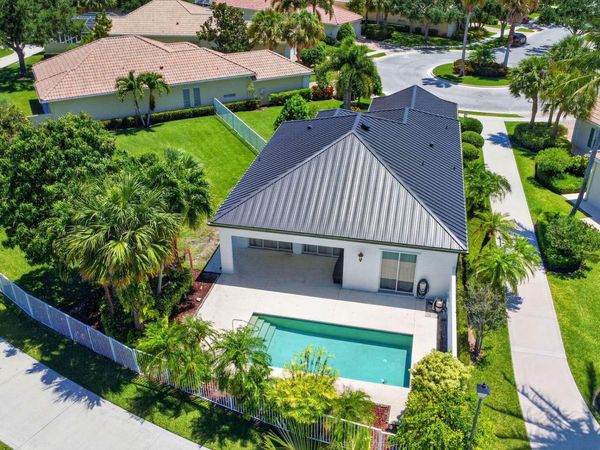 8142 Jolly Harbour Court, Wellington, FL 33414