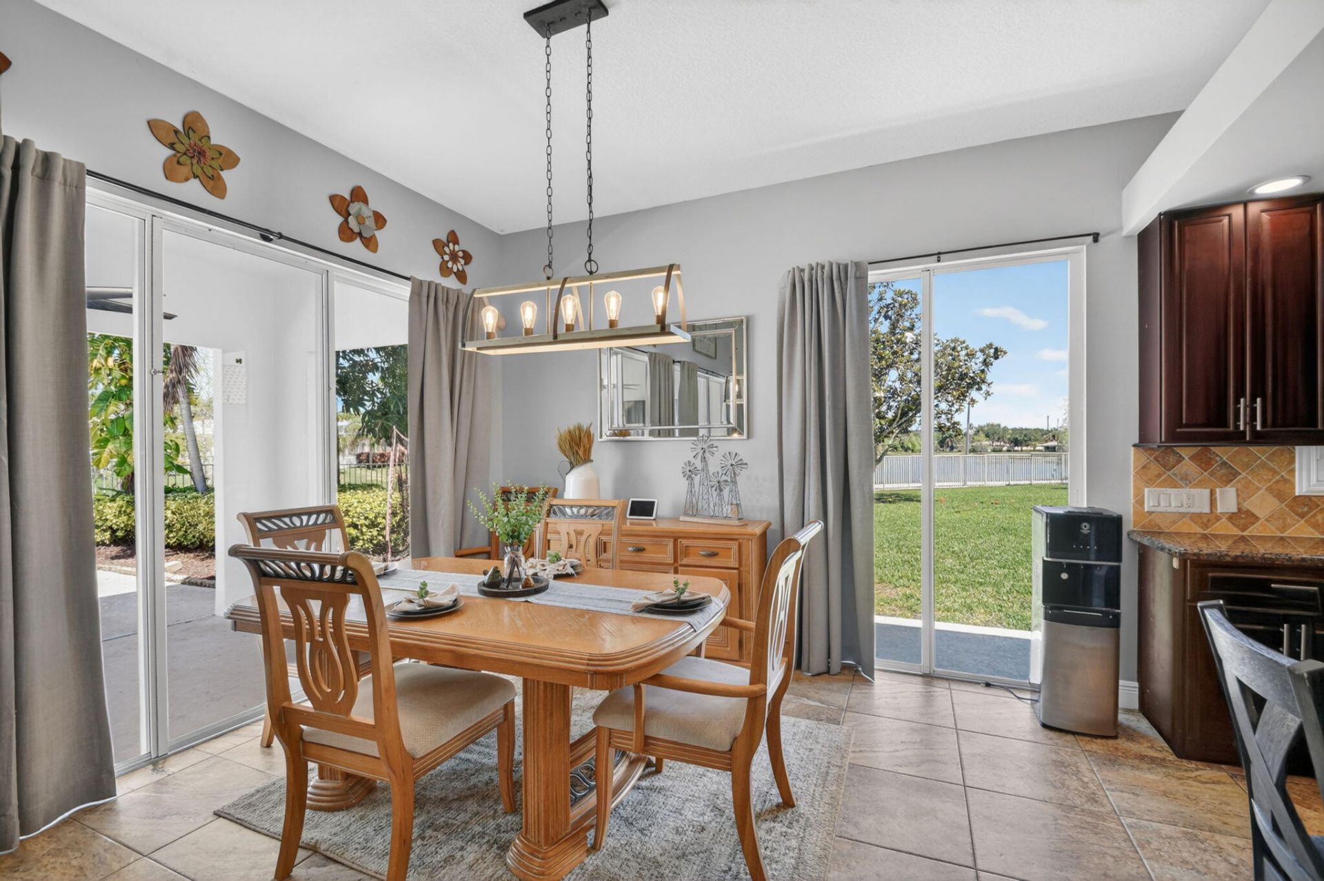 8142 Jolly Harbour Court, Wellington, FL 33414 Photo