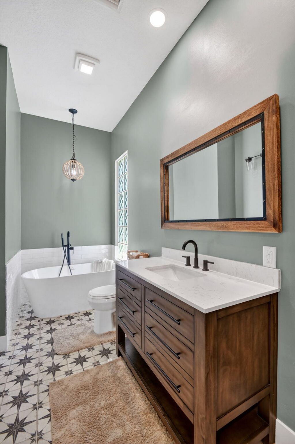 8142 Jolly Harbour Court, Wellington, FL 33414 Photo