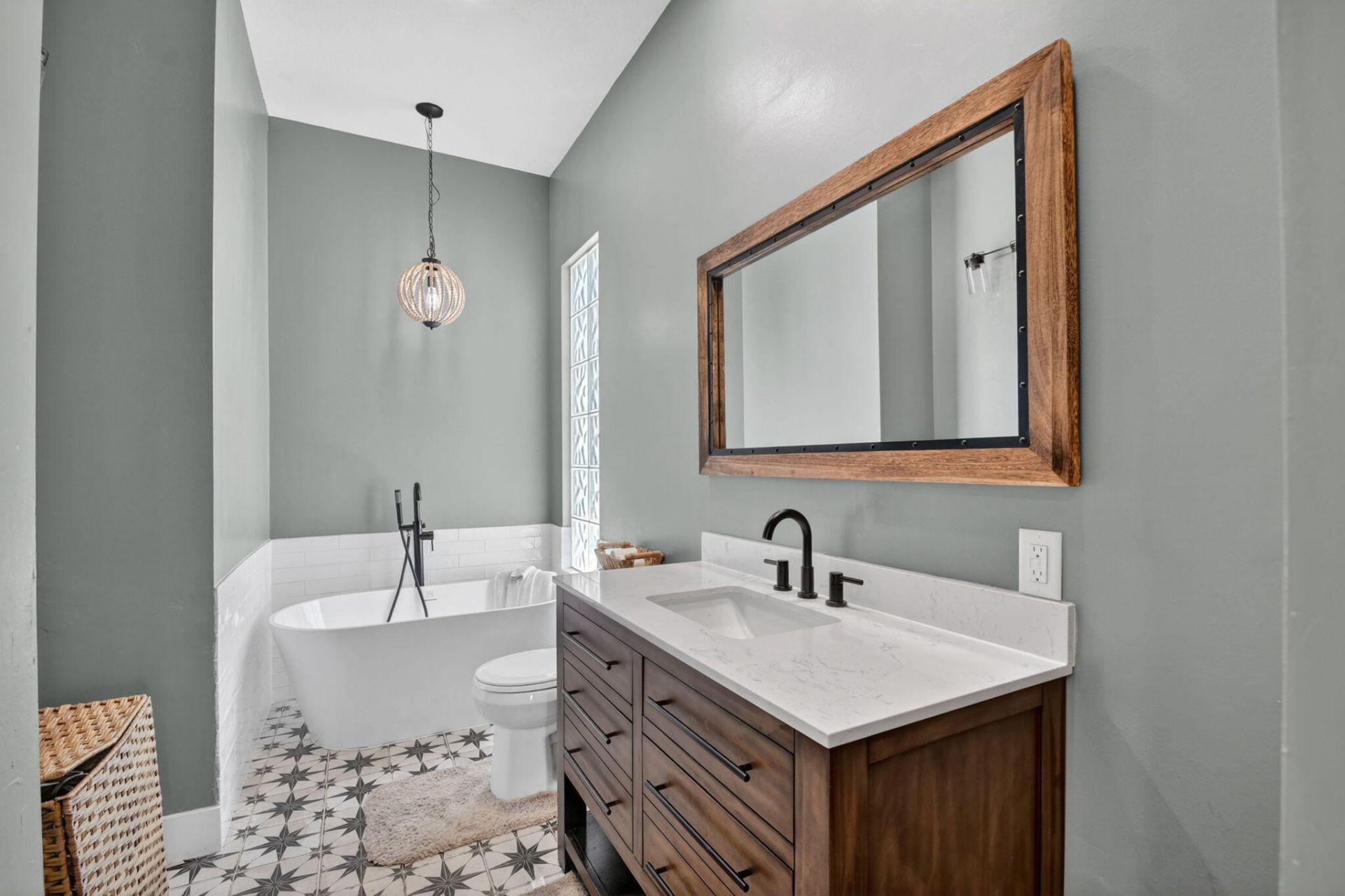 8142 Jolly Harbour Court, Wellington, FL 33414 Photo